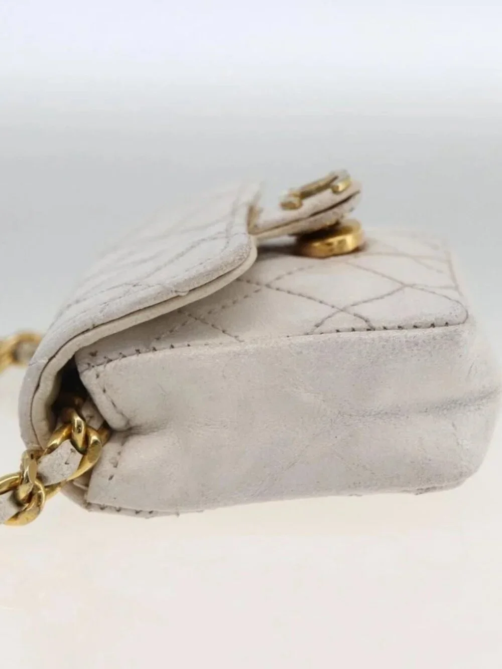 CHANEL Minimini Matelasse 7 Pouch Leather White Gold CC Auth LNZ849